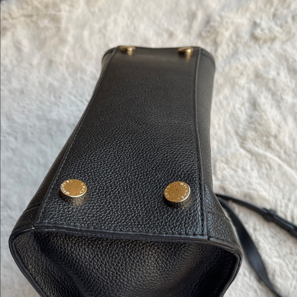 Michael Kors Karson Leather Handbag in black - Picture 8 of 14